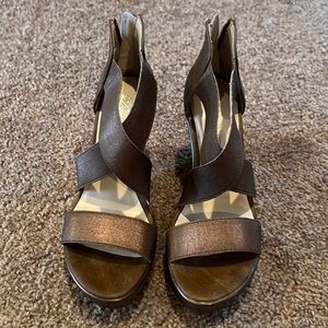 Bronze wedges